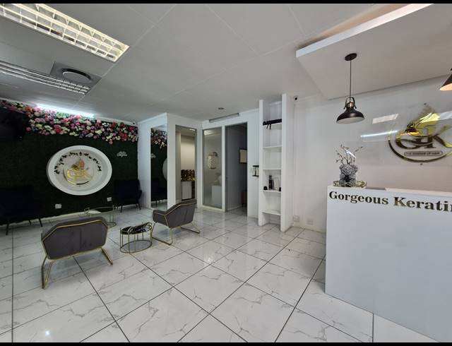 79M² RETAIL TO LET IN SUNNINGHILL